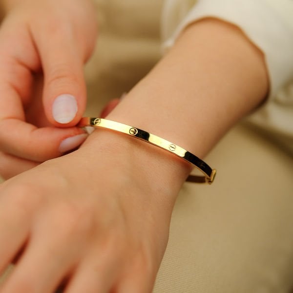İnce Cartier Altın Kelepçe Bilezik 8 Ayar